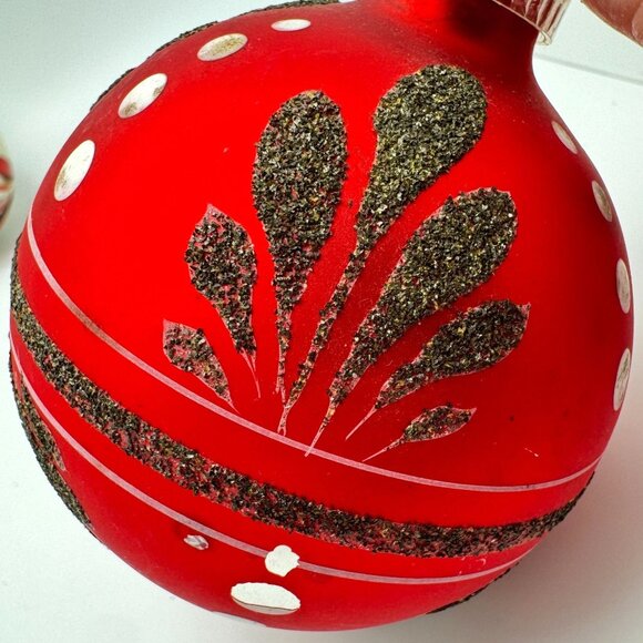 Mercury Glass Christmas Ornaments Hand-Painted Red White Mica Austria 3"  Vtg - Picture 5 of 16